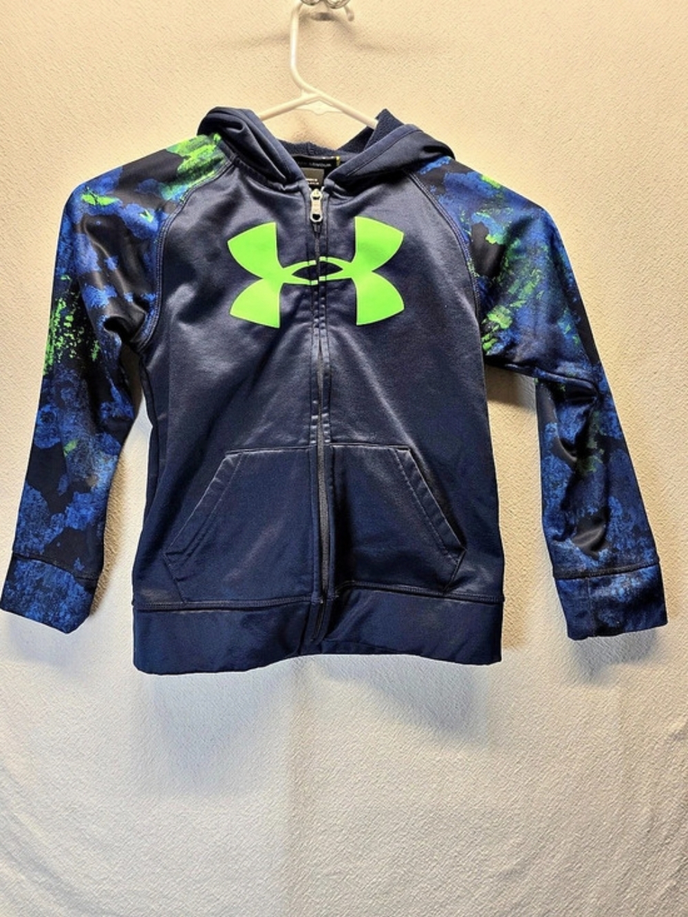 Under Armour Boys Size 6 Blue Green Zip Hoodie